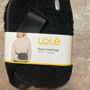 - fleece belt bag